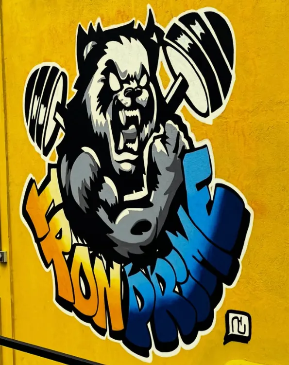 Mural do mascote Iron Prime